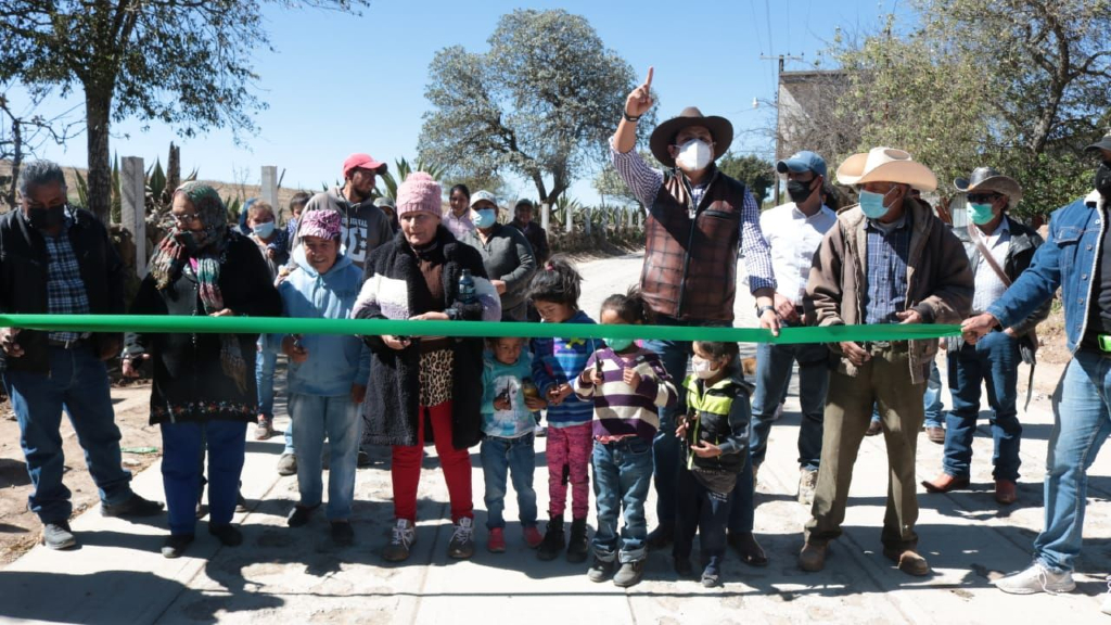 Tras 20 años, por fin construyen camino a Mesas de Palotes en San Luis de la Paz