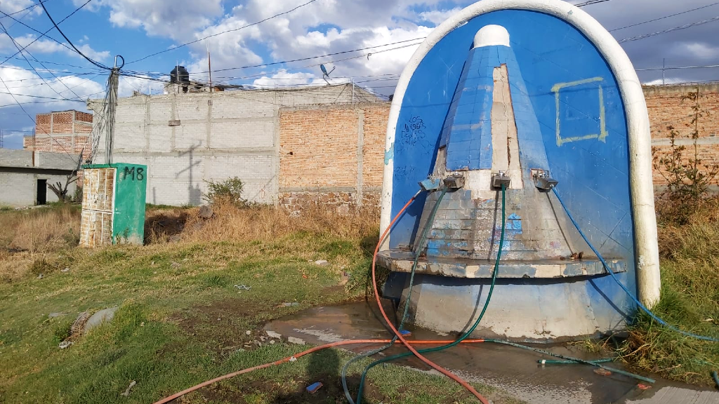 ‘Privatizan’ tomas públicas de agua con conexiones clandestinas en Las Joyas