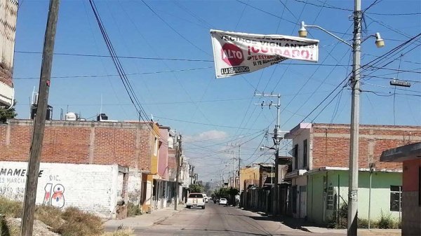 Vecinos vigilantes ‘amenazan’ a delincuentes por alza de crimen