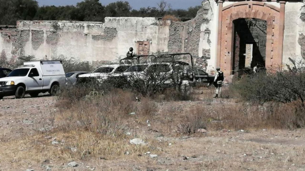 Encuentran el cadáver de un hombre en Ex Hacienda de Santa Elena