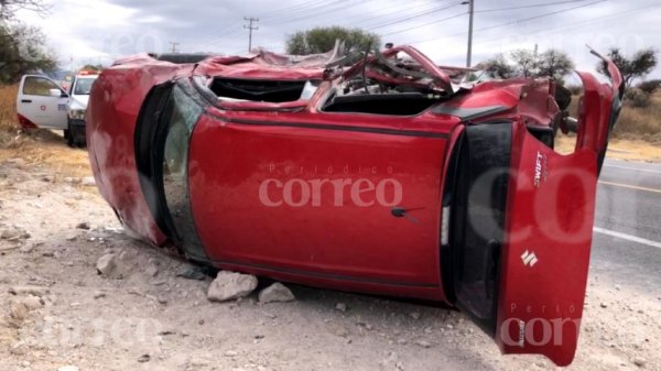 Reportan fuerte choque en la San Miguel-Dolores; hay tres lesionados