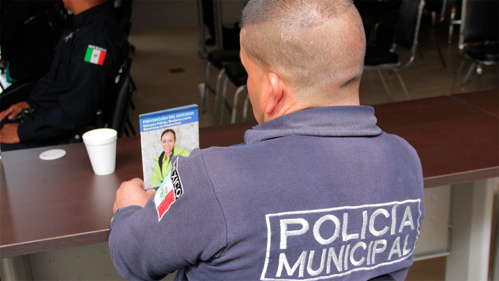 Sanciona León a proveedora de uniformes por incumplimiento