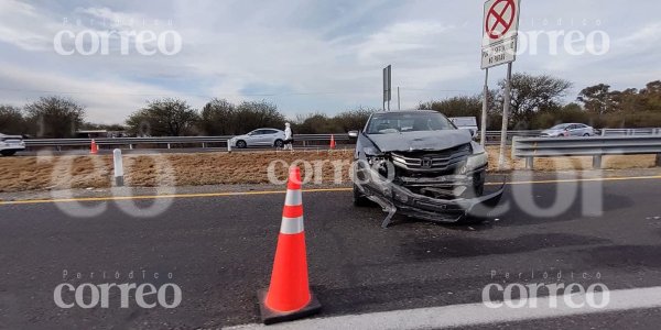 Familia se accidenta en la León-Aguascalientes; uno murió y hay 8 heridos