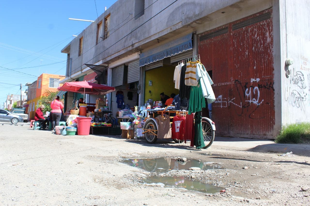 Calle Oaxaca en Silao: 30 años sin atención y pésimas condiciones, denuncian vecinos