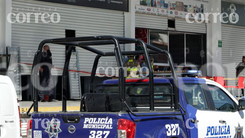 Hombre muere aplastado por un elevador en un mercado de León