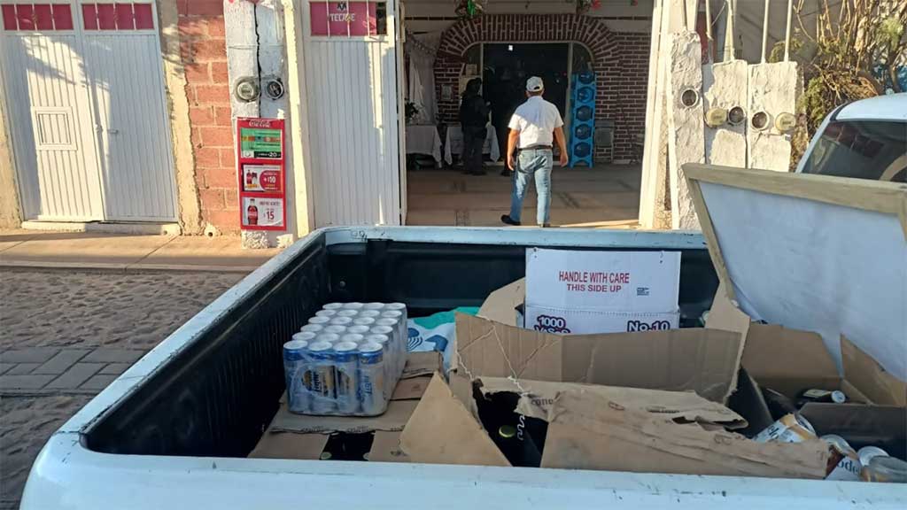 Fiscalización decomisa más de 200 litros de alcohol en Guanajuato