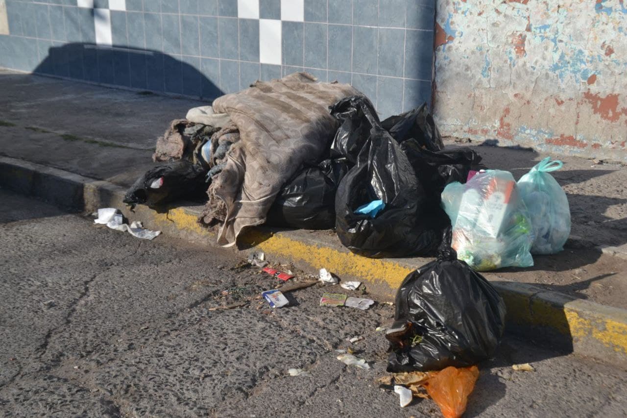 Por semanas, basura se pudre en colonias y comunidades de Salamanca