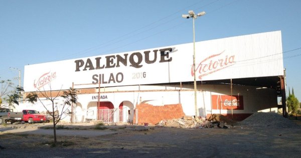 El palenque de Silao ya era reparado antes de que aprobaran el regreso de las peleas de gallos