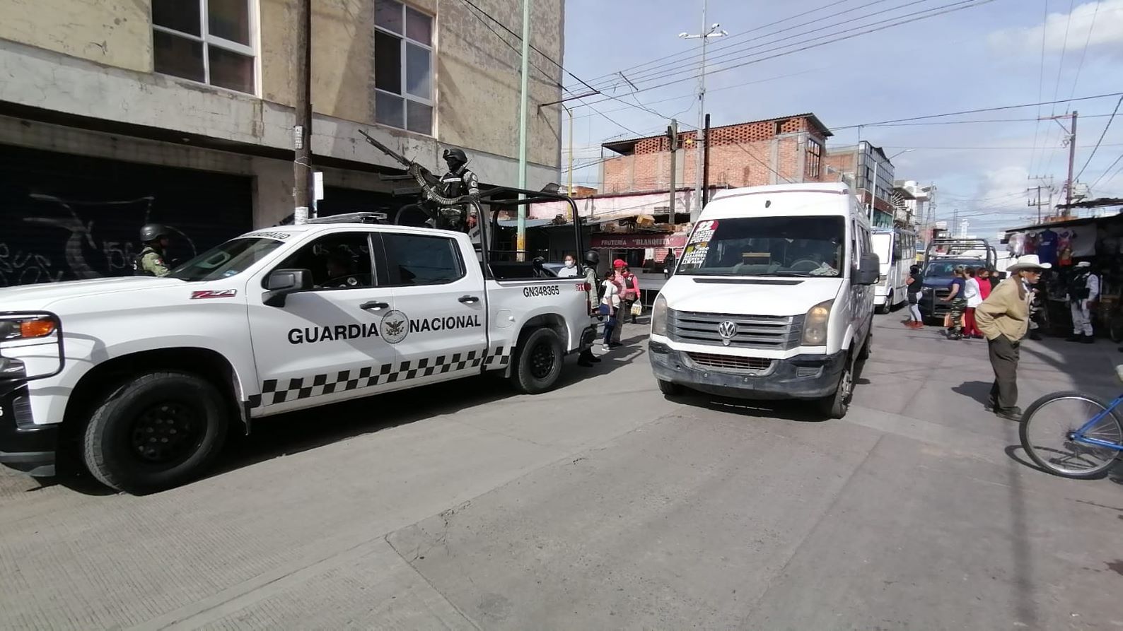 Preparan operativos para evitar extorsiones en mercados de Salamanca