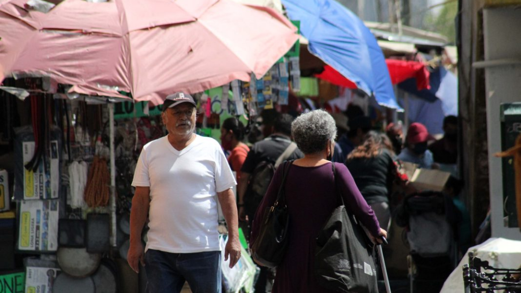 Tras pandemia, regresan más de 400 comerciantes de Semana Santa a las calles de Celaya