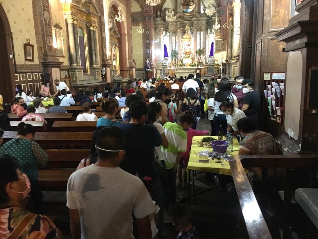 Visita de las 7 casas congrega a miles de fieles a peregrinar en Salamanca