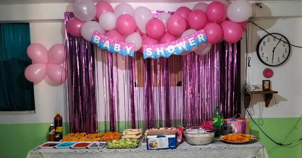 Nadie fue a su ‘baby shower’, pero Facebook salvó la fiesta en Guanajuato Capital