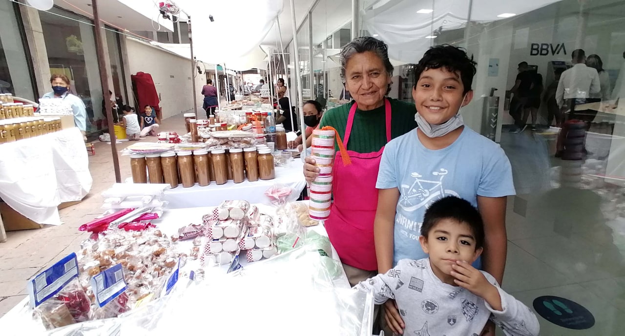 Dulce tradición: Conchita ha dedicado toda su vida a fabricar cajetes