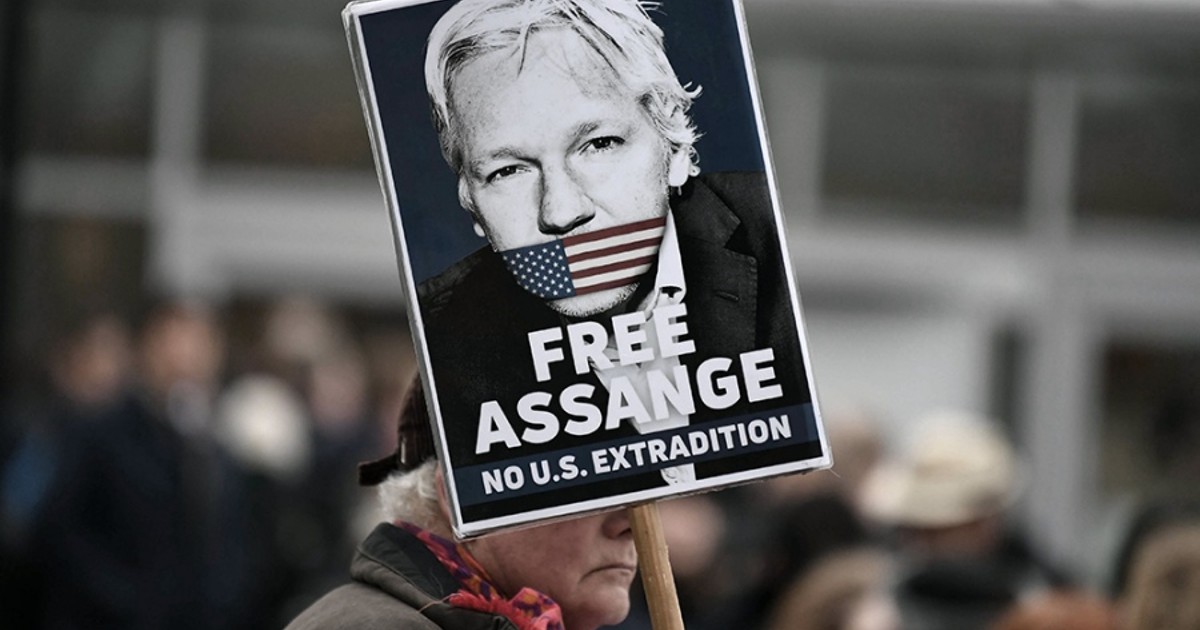 Avanza extradición de Julian Assange a Estados Unidos con autorización de juez