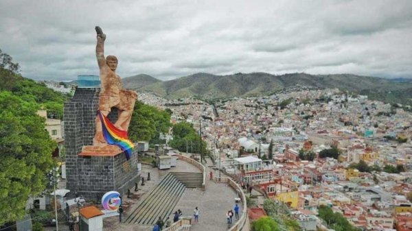 Oposición prepara iniciativa a la Ley de Egresos para incluir a la comunidad LGBT+