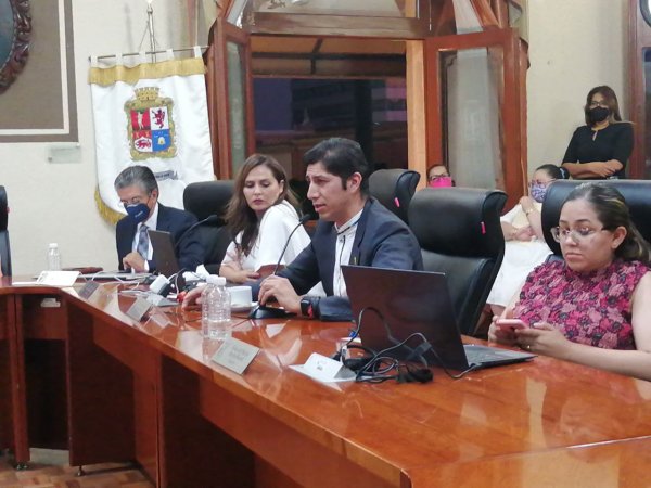 Regidor morenista de León reconoce haber participado en ‘pintas’ contra diputados panistas