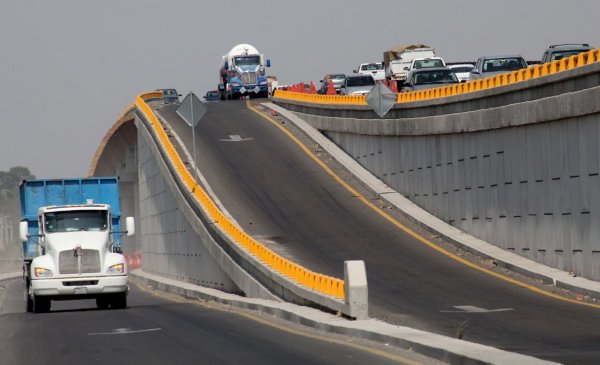 Adjudican retraso a la SCT en rehabilitación del Distribuidor Vial Aeropuerto en Celaya