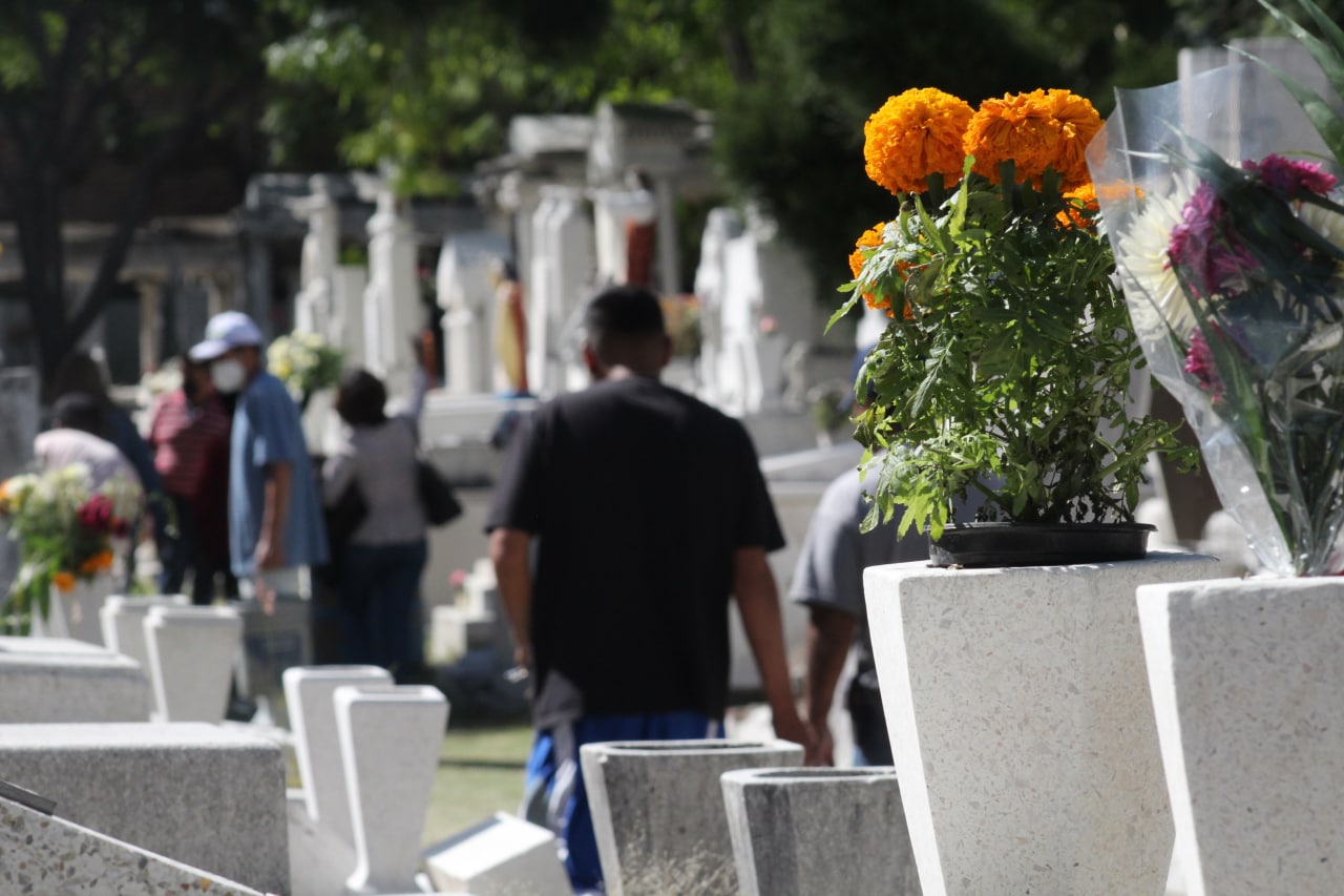 Siempre en la memoria: En Guanajuato volverán a los panteones para el Día de las Madres