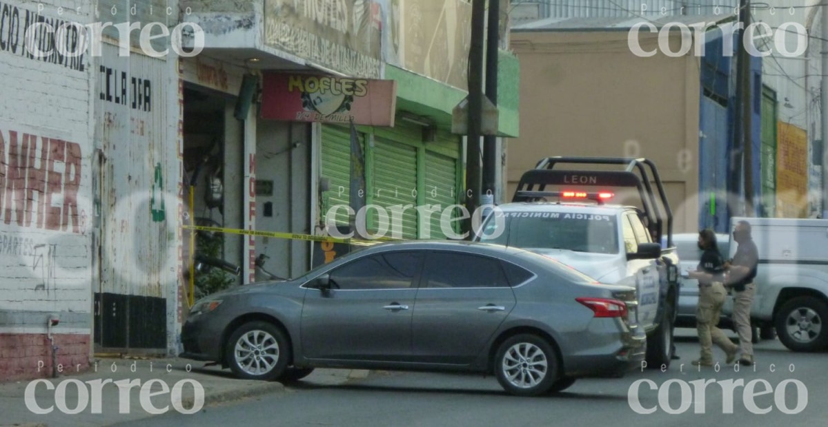 Ataque armado en taller de mofles en León deja un muerto y un herido