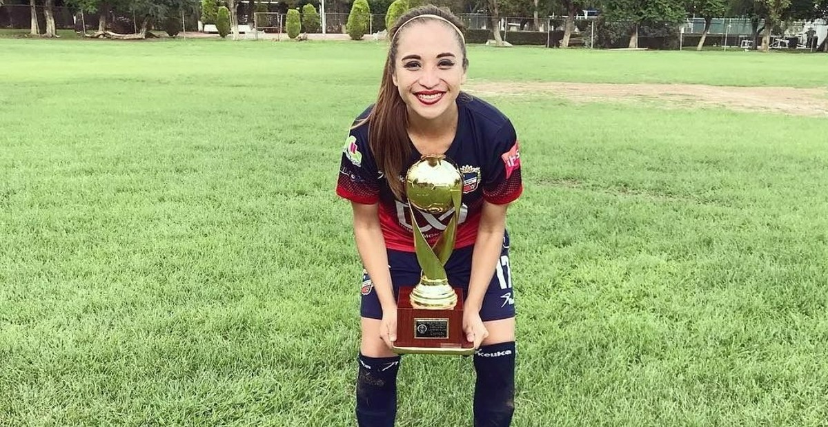 Fanny Conejo campeona goleadora y apasionada entrenadora de Las Refineras