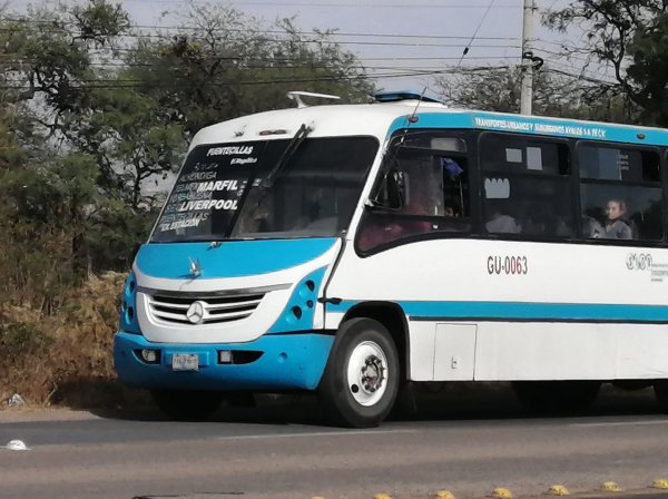 Transportistas capitalinos denuncian competencia desleal contra camiones foráneos