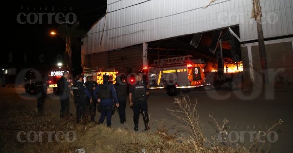 Bodega que estaba asegurada por la FGR se incendia por segunda vez en León