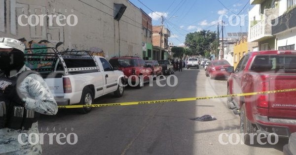 León: hombre es asesinado en Las Américas cuando huía de sus agresores