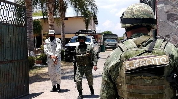 Tras ataque y pánico masivo, Guardia Nacional blinda a la Luz y la Cruz en Celaya