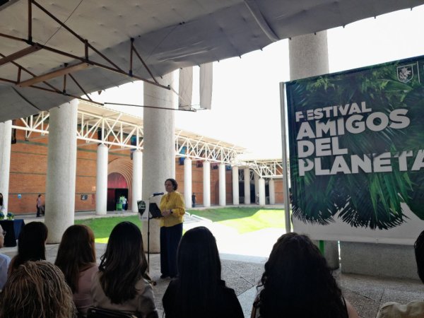 Con “Amigos por el Planeta” reconocen promotores ambientales en León