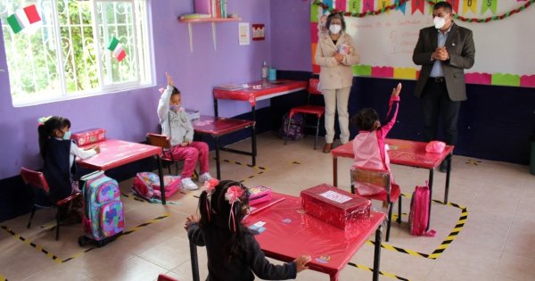 SEG regularizará a educadoras; proceso provoca incertidumbre en Preescolar Alternativo