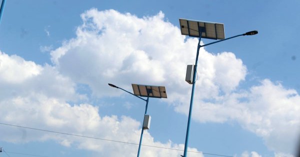 Lámparas solares no funcionan y provocan asaltos, acoso y accidentes en Silao