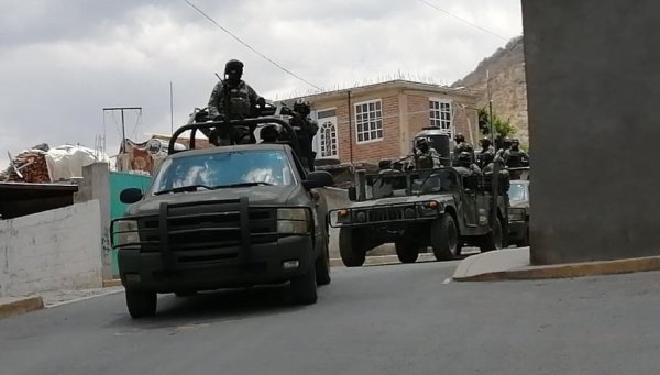 Luego de la tragedia llega ejército a comunidad de Barrón para reforzar seguridad