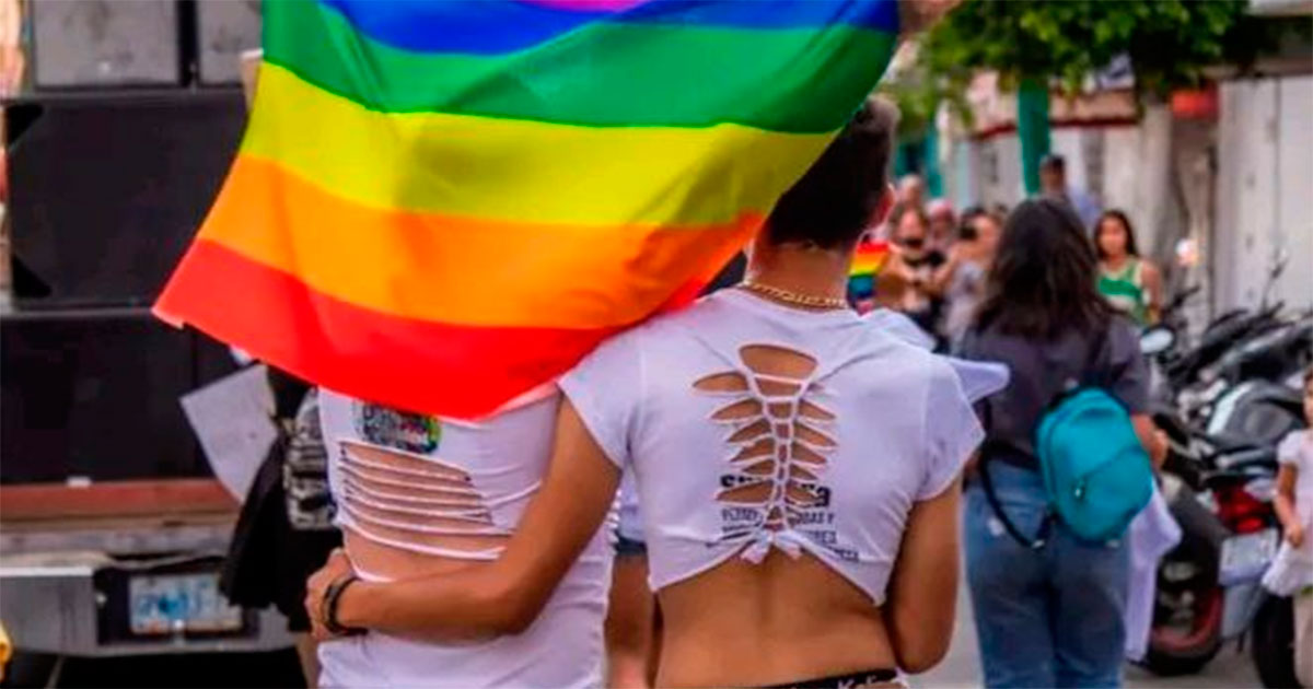 Recorren hasta julio marcha del orgullo LGBTQ+ en Guanajuato capital