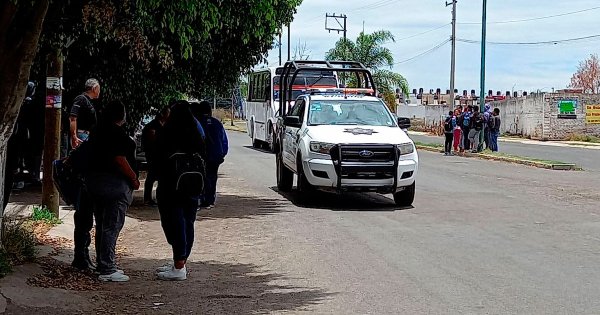 Estudiantes de Colinas del Río convierten salida de la escuela en ‘campo de batalla’