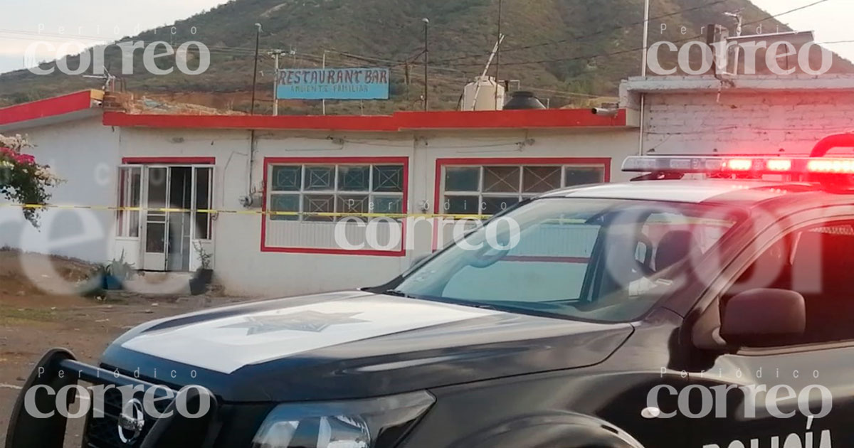 Asesinan a 2 mujeres y 1 hombre en restaurante-bar en la Valle de Santiago-Yuriria