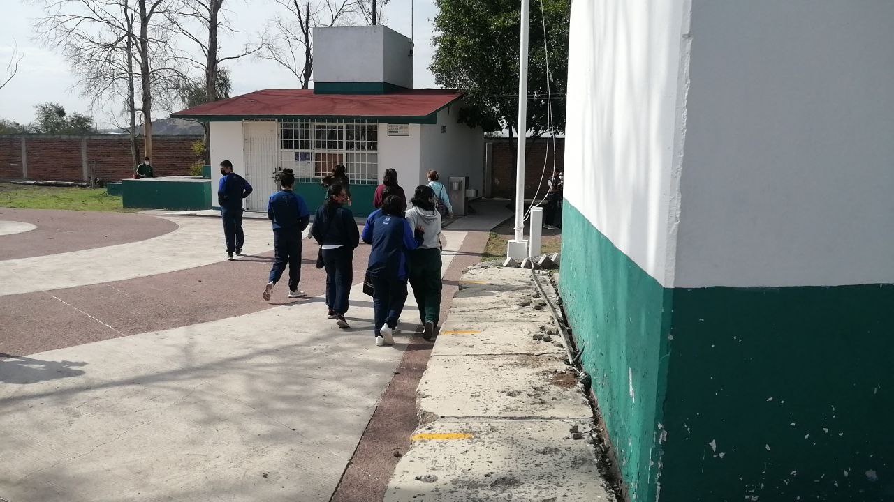 Sin agua y sin luz dejan a la Telesecundaria 380 en San Juan de Razos, Salamanca