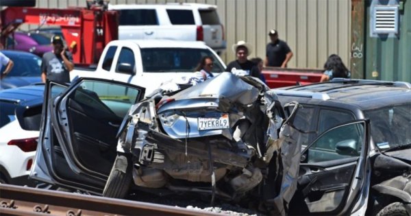 Muere niño tras choque de familia de Tarandacuao contra un tren en California