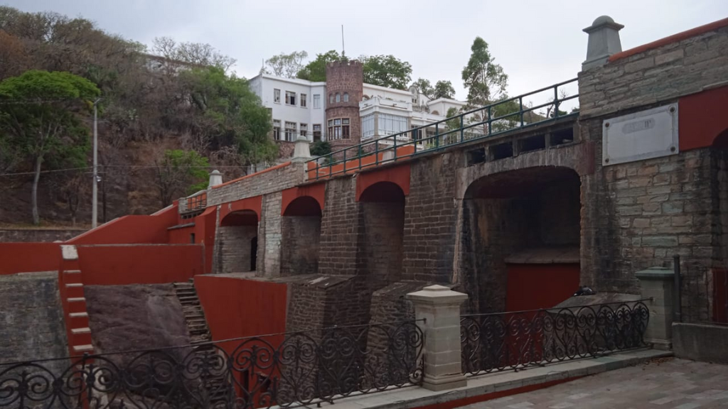 Cierran compuertas de la Presa de La Olla, esperan que se llene para celebración