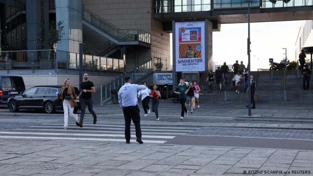 Policía descarta terrorismo en ataque a centro comercial de Copenhague