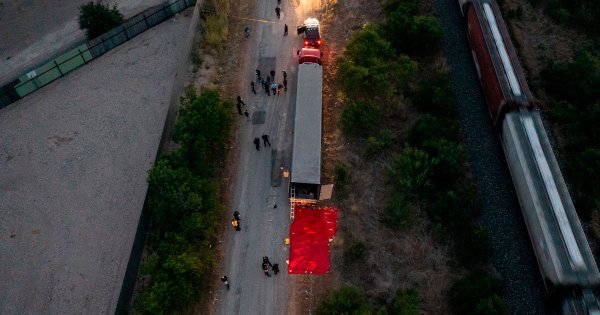 Menor de Guanajuato sobrevivió en tráiler de Texas, pero su tío y primo se suman a los muertos