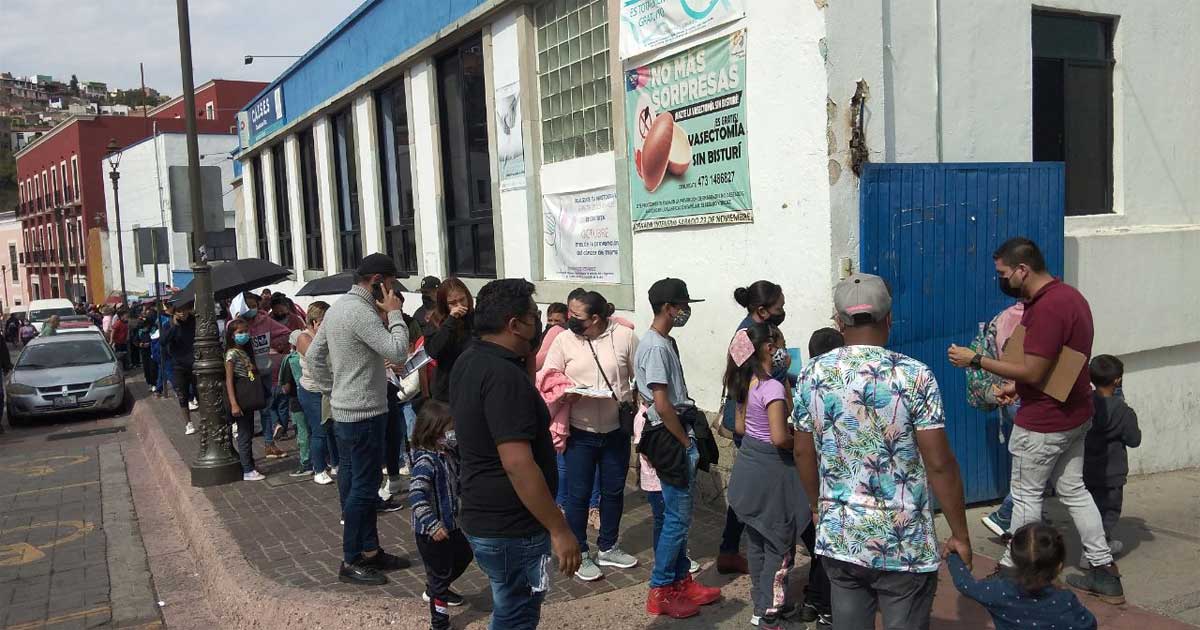 Quedan 3 mil 200 dosis contra Covid-19 para niños de Guanajuato capital