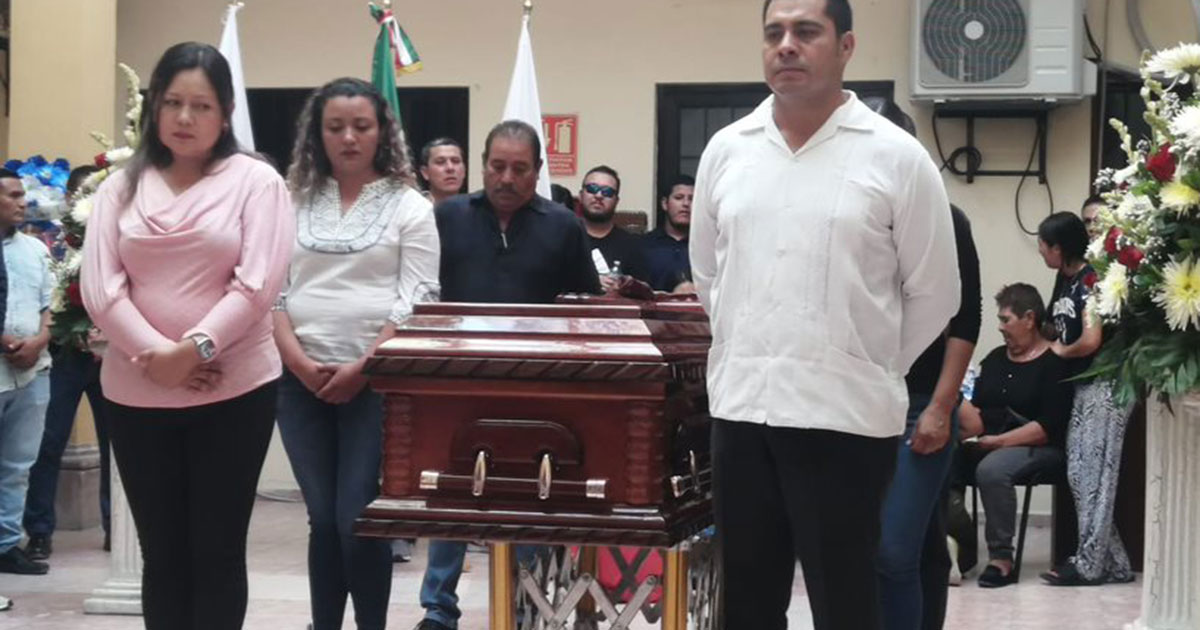 Homenajean la memoria de Pedro Torres en la presidencia de Tarimoro