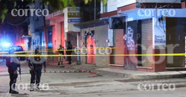 Asesinan a hombre afuera de una vinatería en el centro de Abasolo