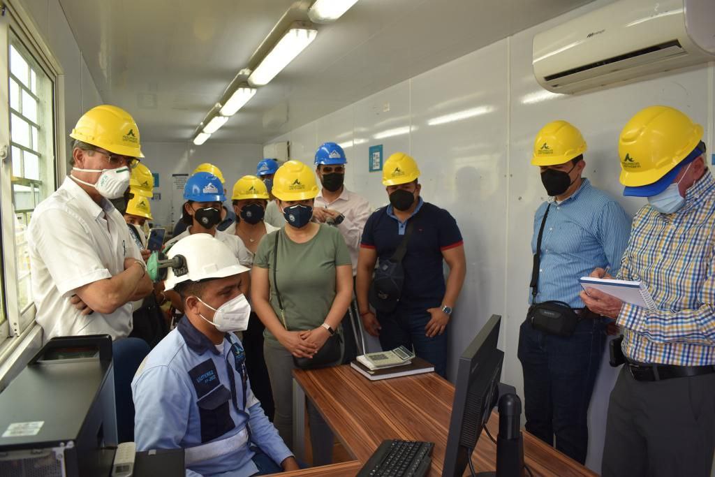 Organismos Operadores de agua de Guanajuato visitan y aprenden en Colombia