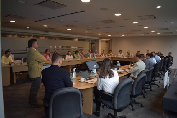 Organismos operadores de agua de Guanajuato intercambian experiencias en Medellín