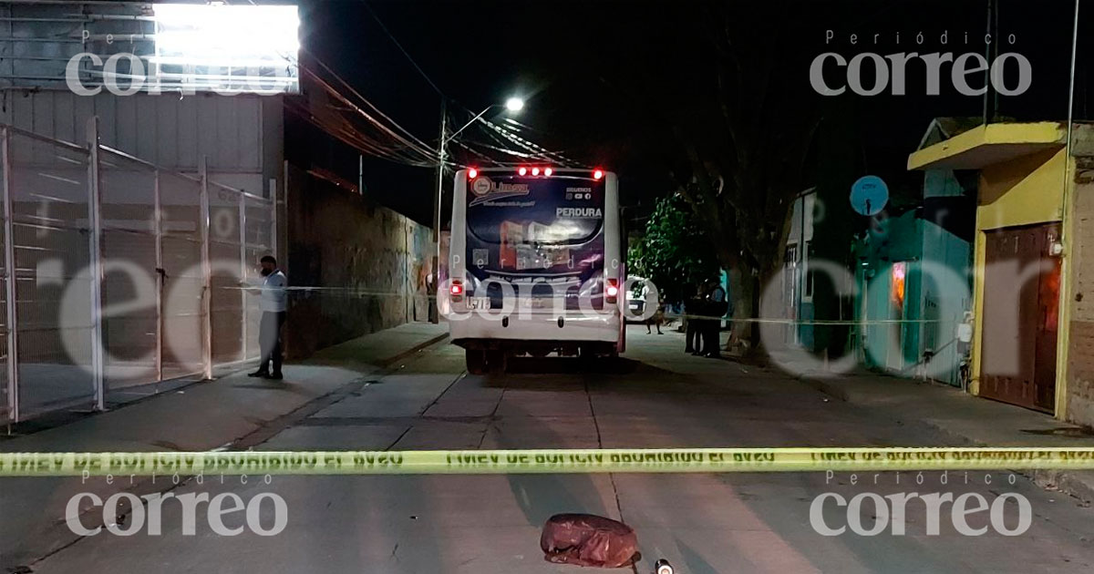 Hombre muere atropellado por urbano tras pelear con el chofer en León