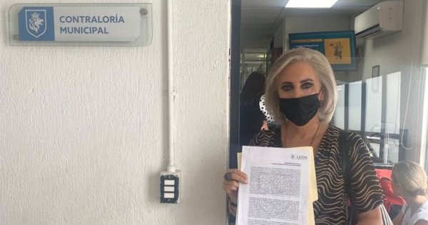 Bárbara Botello presenta denuncia en León por falta de justicia para tránsito asesinado  