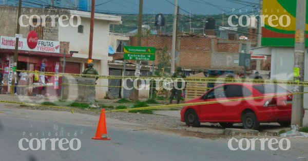 Acribillan taxi ejecutivo en Loma Dorada, León; muere conductor y pasajero