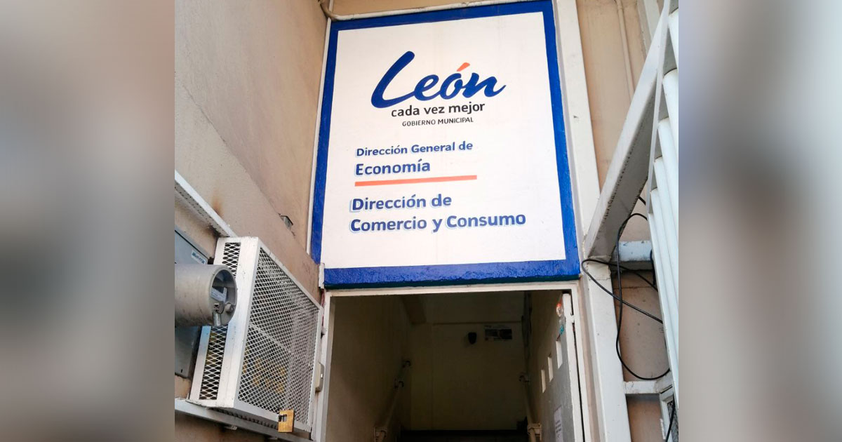 Contraloría investiga a director de Comercio de León por discriminar a inspectora