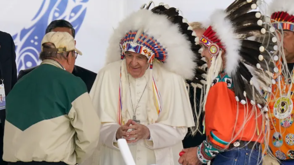 Papa Francisco pide perdón a los pueblos indígenas por el genocidio cultural en Canadá